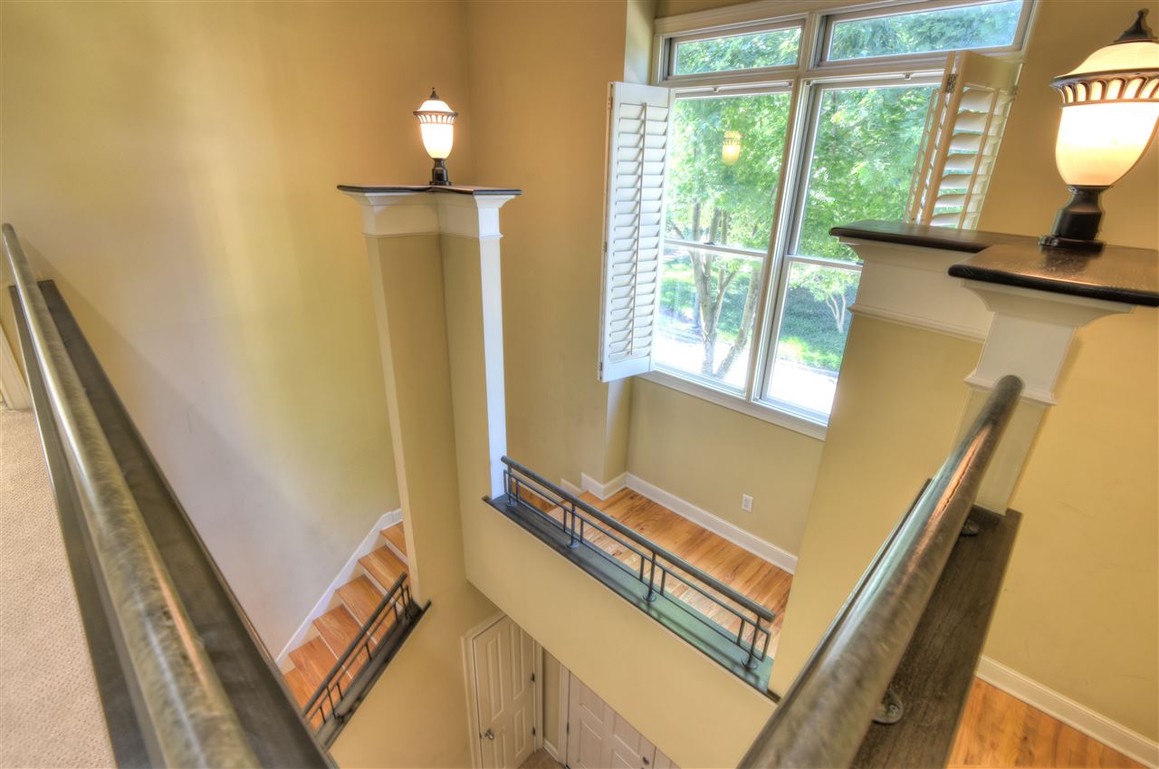 Sold 158 Harbor Town Blvd, Memphis, TN 38103 3 Beds / 2 Full Baths