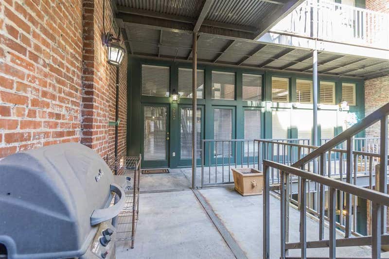 71 Union Ave, 203, Memphis, TN 38103